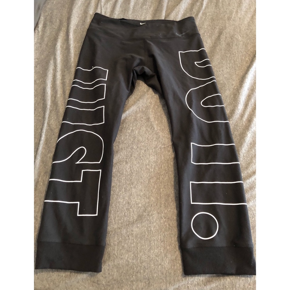 Nike “Just Do It” Black Cropped Leggings